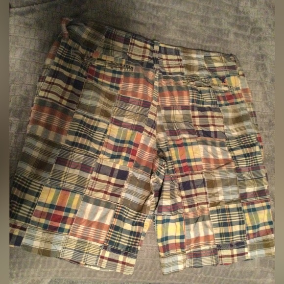 American Eagle Classic Length Shorts Mens Size 34 Patchwork Madras Plaid Pockets - Picture 2 of 4